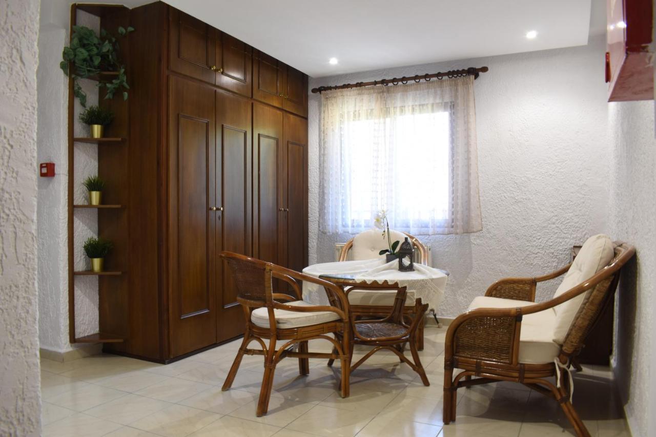 Hotel Lefkes Paralía Skotínis Extérieur photo