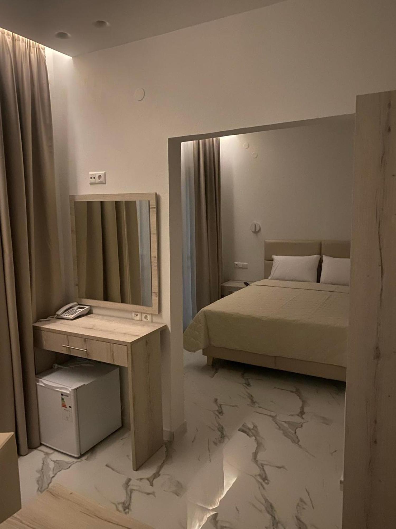 Hotel Lefkes Paralía Skotínis Extérieur photo