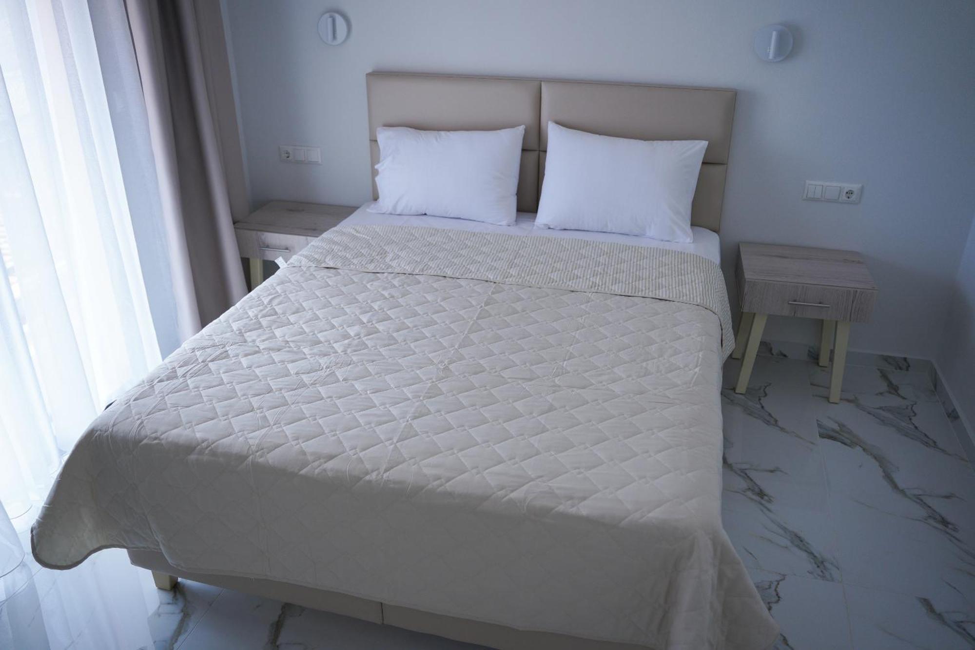 Hotel Lefkes Paralía Skotínis Extérieur photo