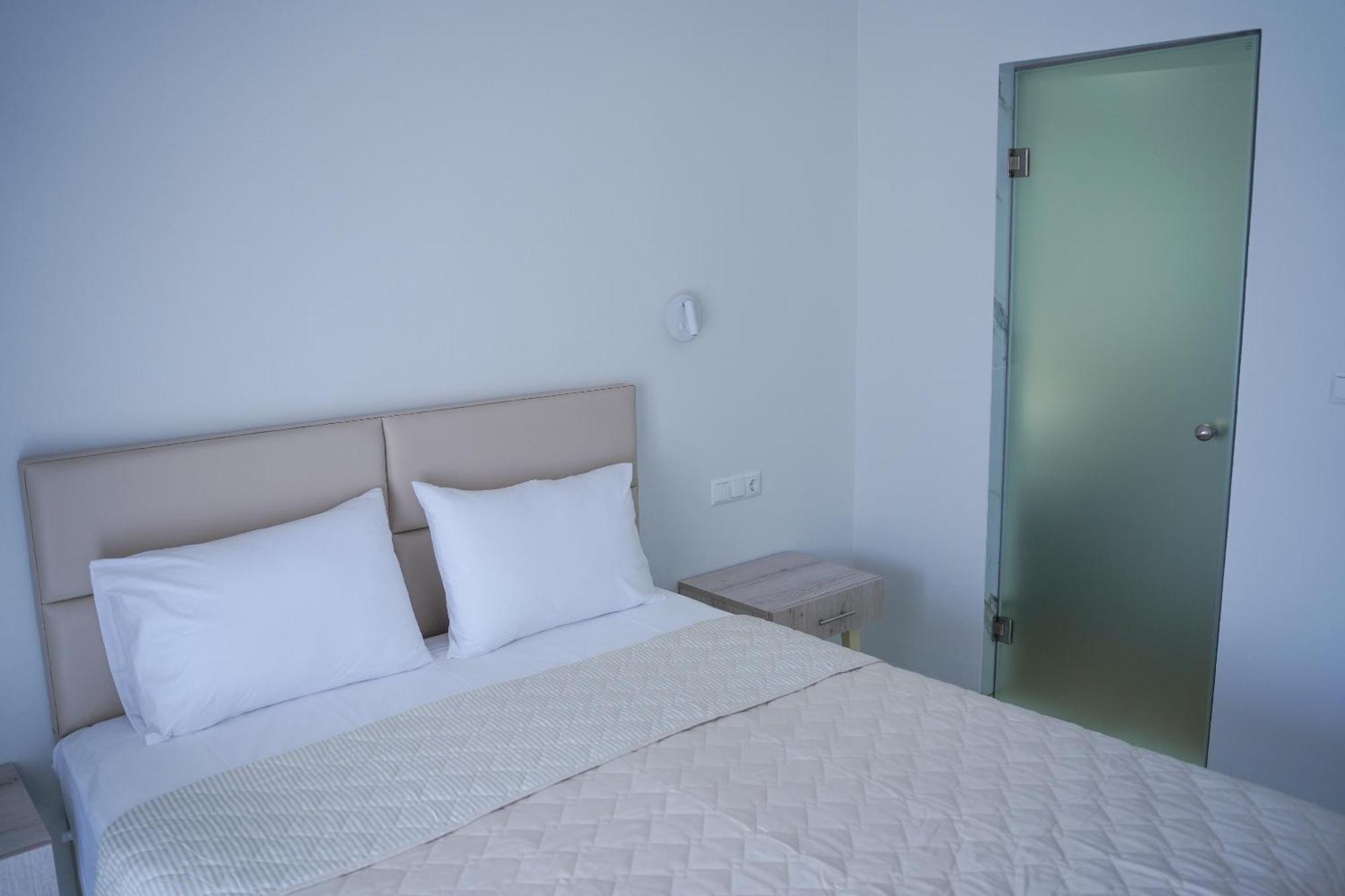 Hotel Lefkes Paralía Skotínis Extérieur photo