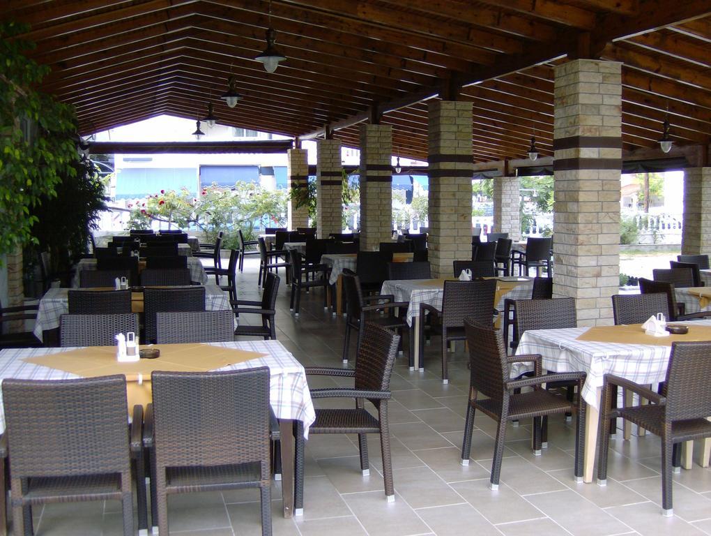 Hotel Lefkes Paralía Skotínis Extérieur photo